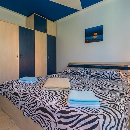 Apartman Mladenka Драмаль Экстерьер фото